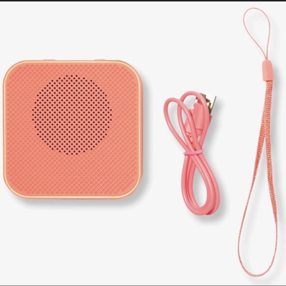 Sonix Bluetooth Speaker with USB charging cable and wrist strap - Picture 1 of 5